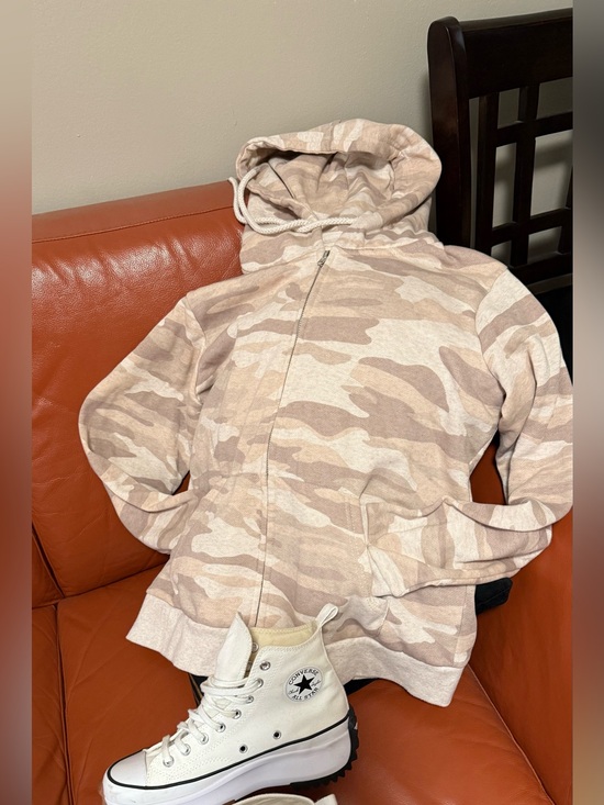 Jackets & Blazers - Camo Zip-Up Hoodie Jacket with Hood